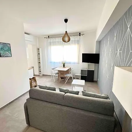 Bertaina - Cosy Gare - Liberation Appartement *