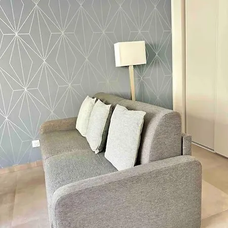 Bertaina - Cosy Gare - Liberation 니스