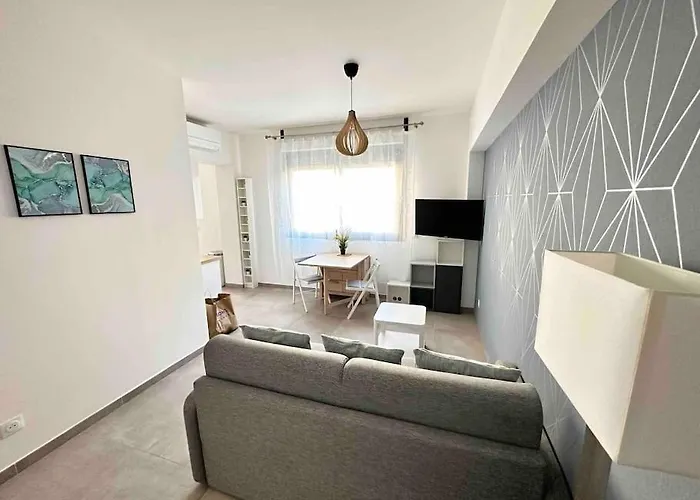 Bertaina - Cosy Gare - Liberation Apartmán *